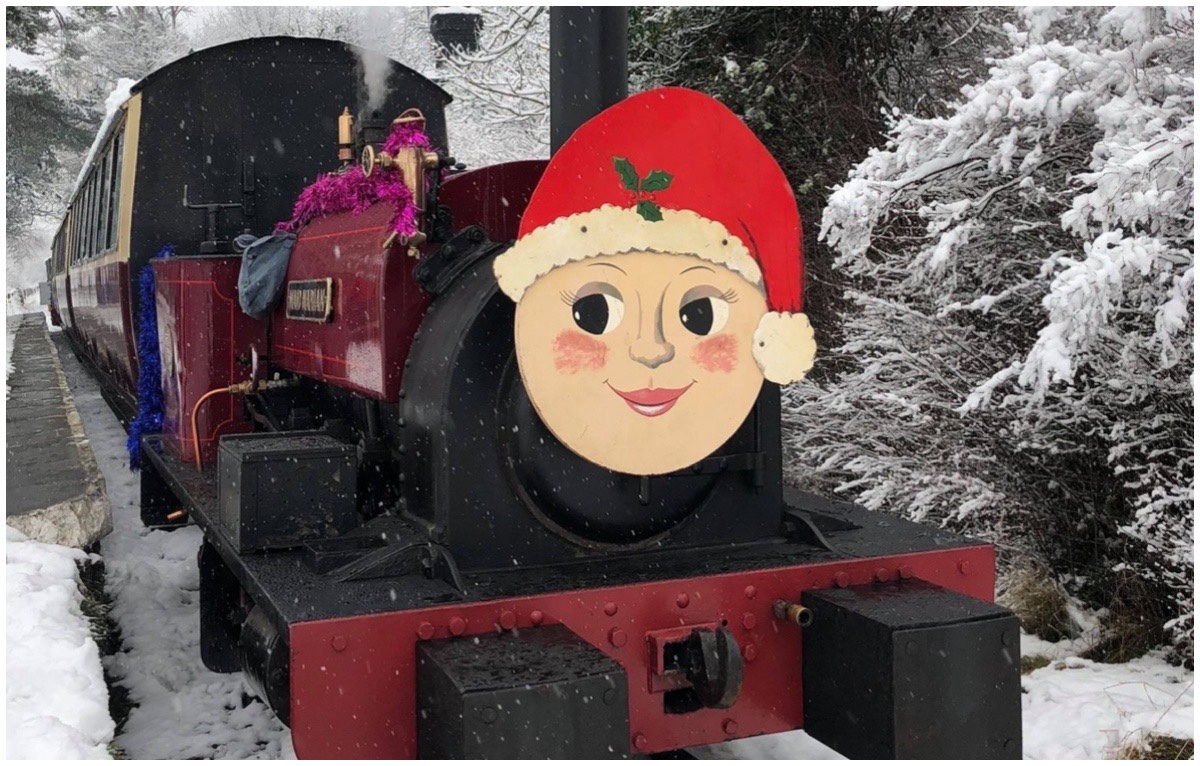 One of the Bala Lake Santa Trains in the snow